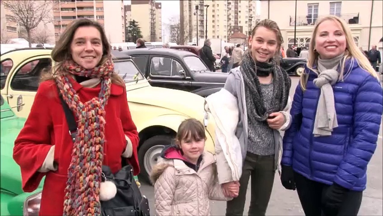 Présentation de la 16ème Traversée de Paris - Véhicules de collection
