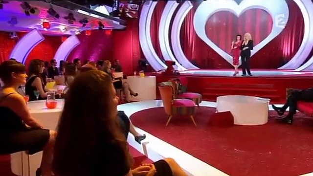 Drôle Vidéo Anne Roumanoff et Amanda Lear le cocktail mondain