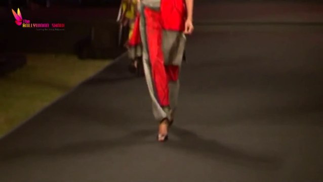 Modals Show Her Assets In Blenders Pride Fashion Tour 2015