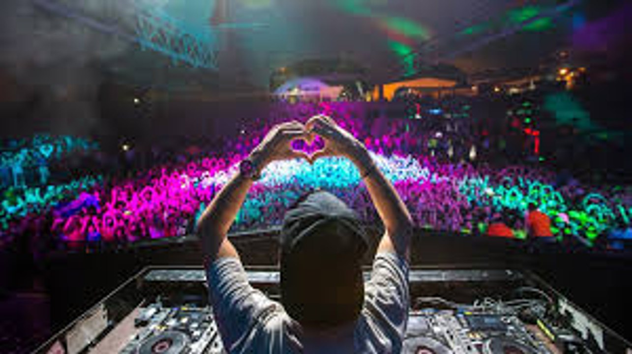 Rapido & Furioso 7 Mix -   Electro House Trap Music