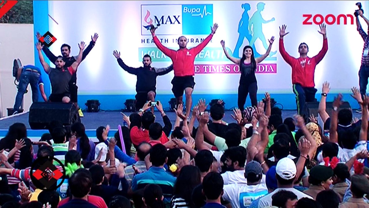Akshay Kumar at an event - Bollywood News - #TMT