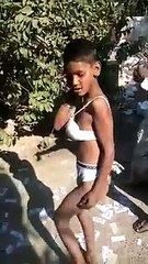 Awesome Hor Dance by a litle boy