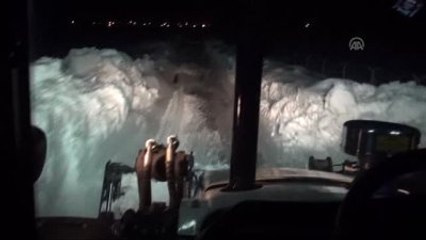 Karda Mahsur Kalan Köylüler Kurtarıldı