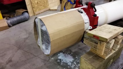 Quand de la glace carbonique produit des sons dignes d'un film d'horreur!