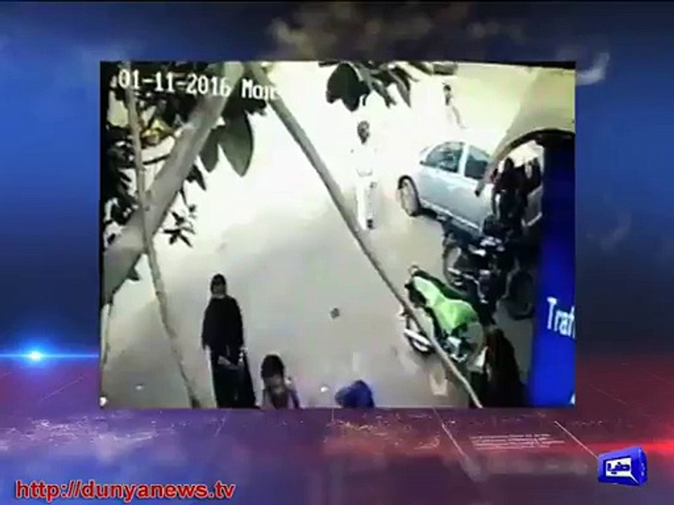 Karachi Police Issues CCTV Footage Of Citizen Scuffling With Police