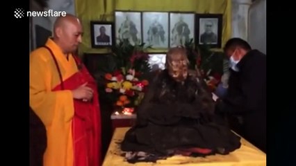 Remarkably well-preserved body of Buddhist monk