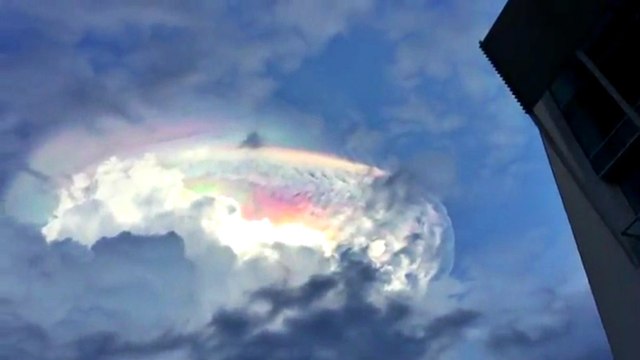 Strange Multicolored Cloud Appears in Costa Rica