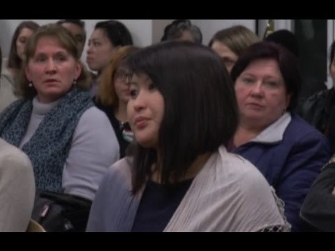 Napoli - Gli studenti immigrati si diplomano alla scuola di italiano (02.12.15)