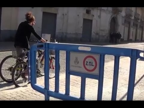 Aversa (CE) - Ztl, i commercianti la chiedono anche in Via Garibaldi (03.12.15)