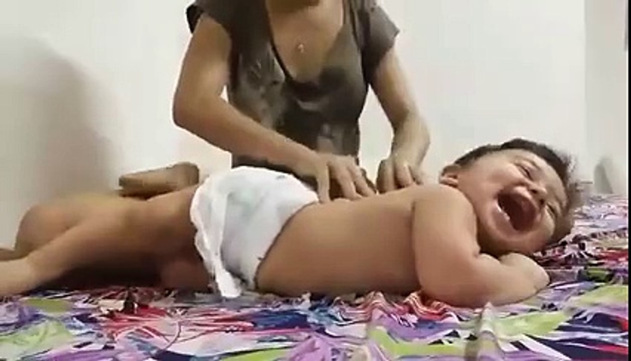 This baby is full on enjoying the massage-Sham Idress Videos Zaid Ali Videos
