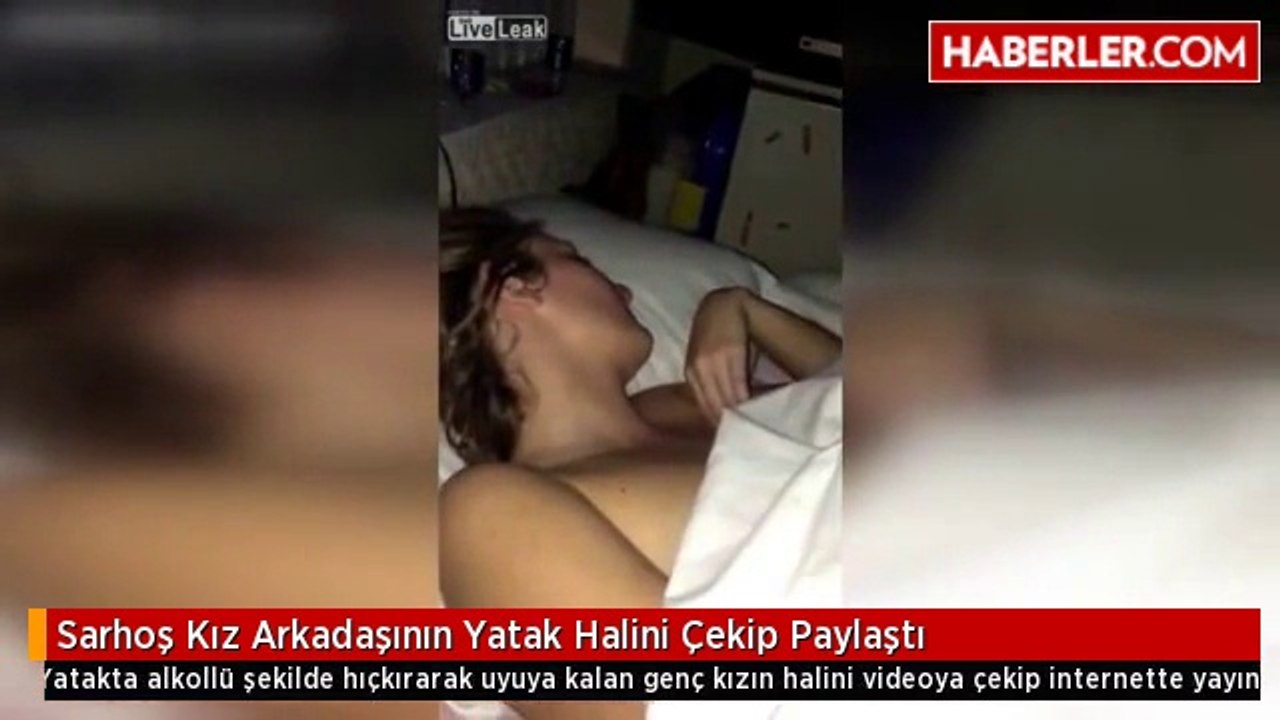 Sarhoş Kız Arkadaşının Yatak Halini Çekip Paylaştı