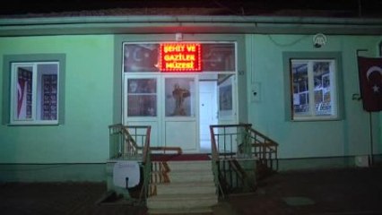 Şehitlerden Geriye Kalanlar Duygulandırıyor