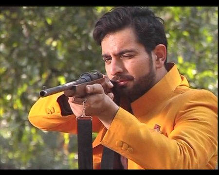 Ek Tha Raja Ek Thi Rani-12th jan 16-saas bahu aur suspense