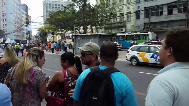 Passageiro se revolta com manifestantes e policiais no Centro de Vitória