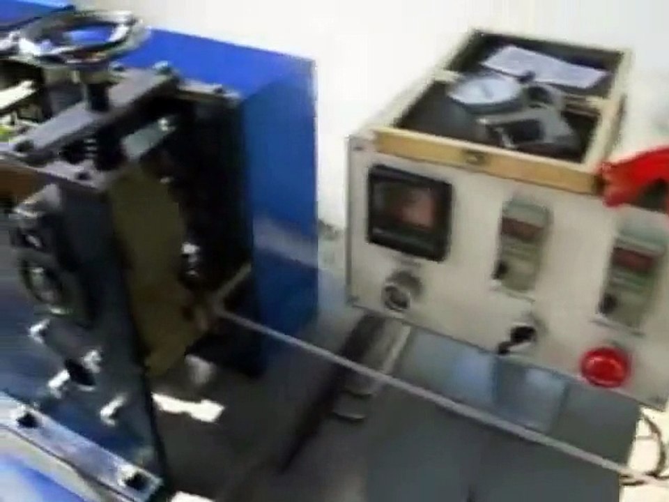 ماكينة بثق تصنيع  البلاستيك-السيليكون-الكاوتشوك