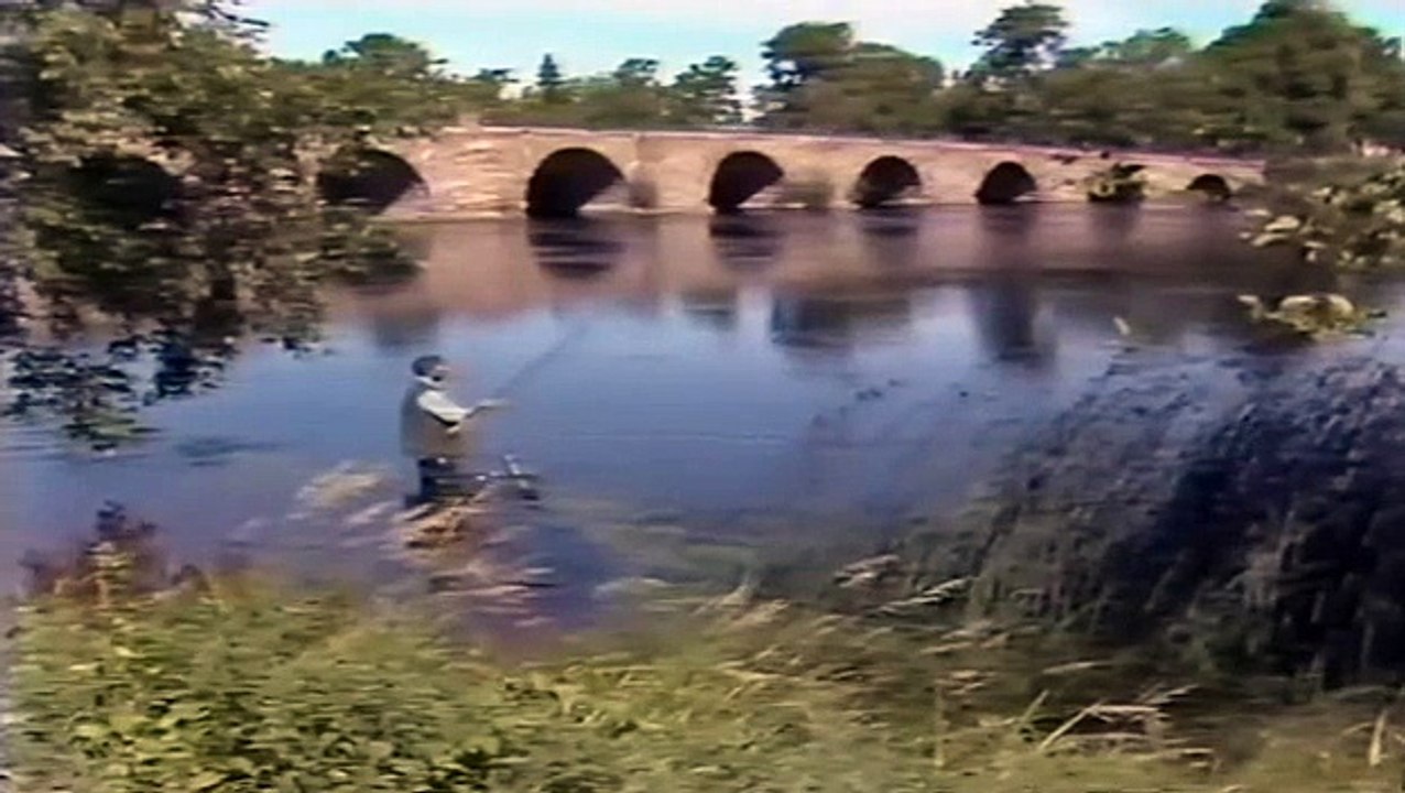 Go Fishing with John Wilson - Foreign Fiske (Part-1) Crucian Carp