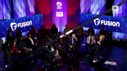 Hillary Clinton Calls for End to Immigration Raids