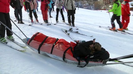 D!CI TV - Sécurité en montagne : On a testé l'évacuation en barquette au Sauze