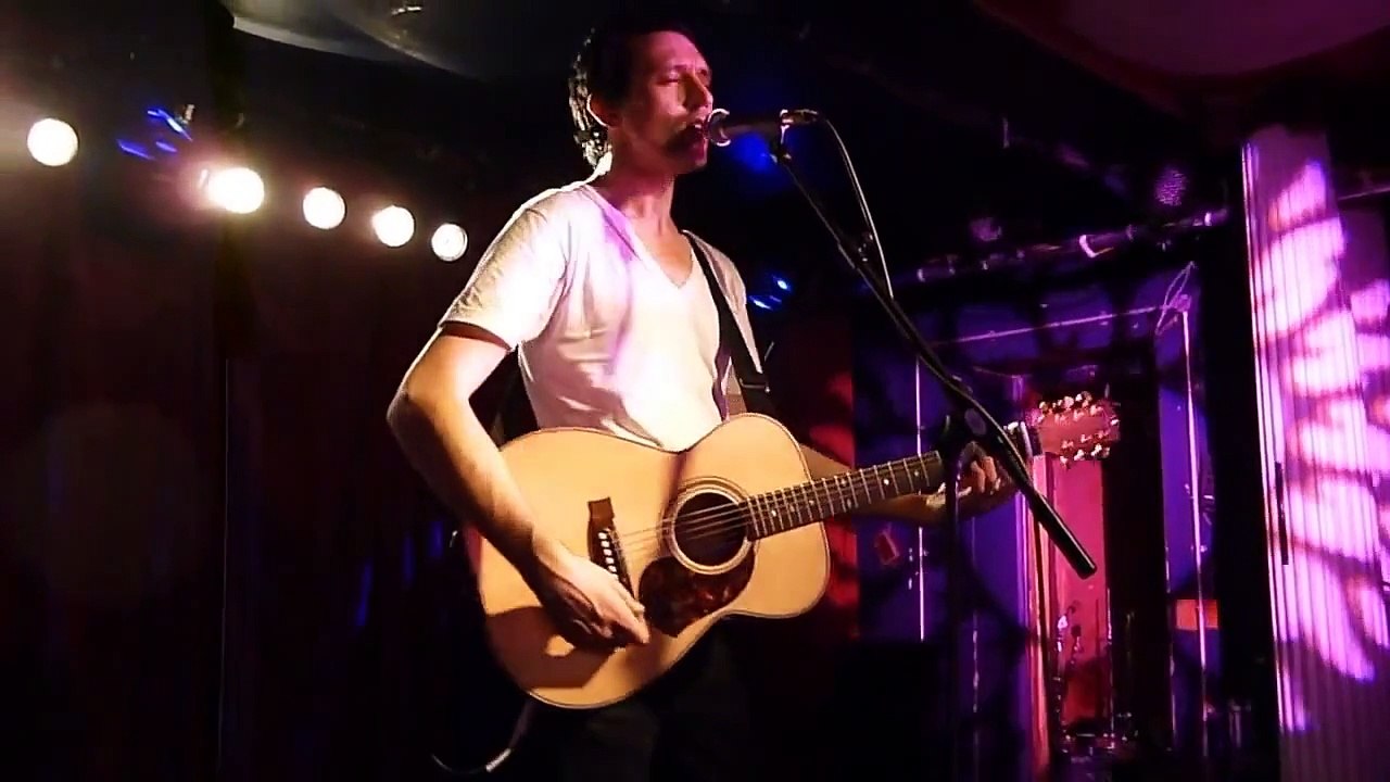 Ashes to Ashes – Paul Dempsey (anglais, 2010)