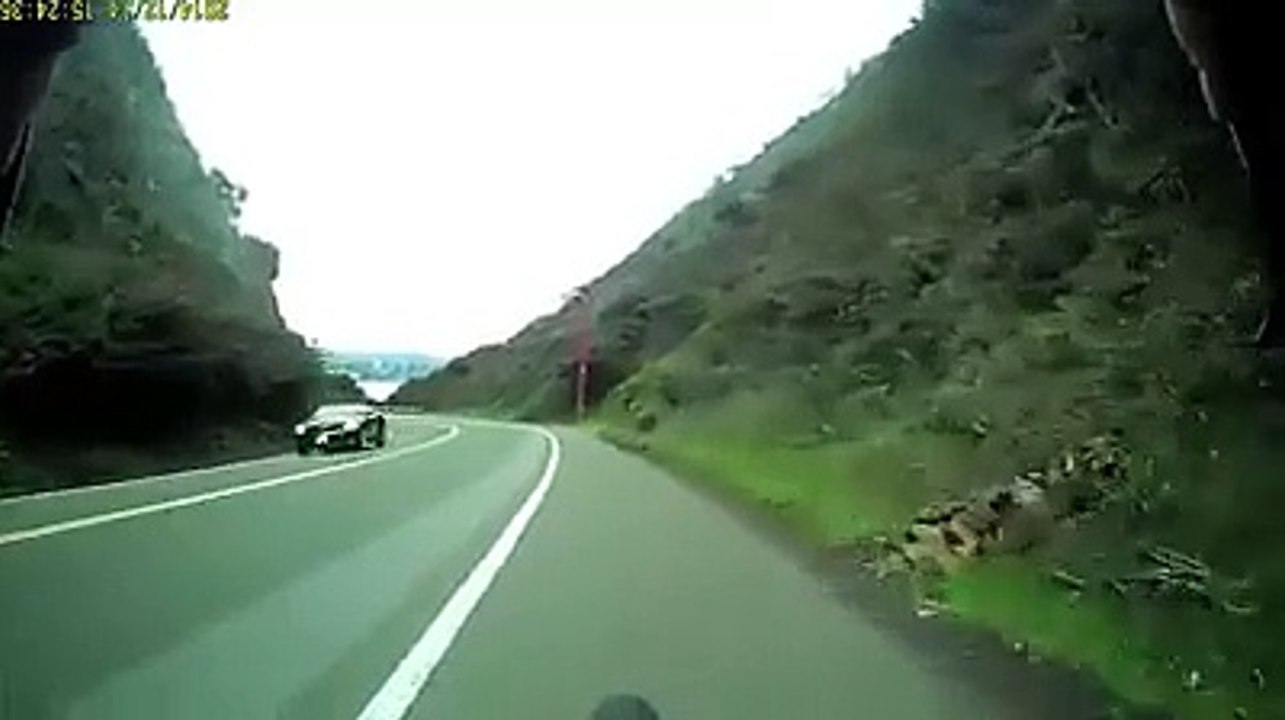 MOTO - De nul part !