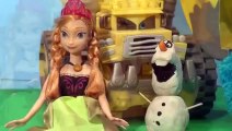 Disney Frozen Queen Elsa ( Cookie Monster) and Princess Anna with Olaf go to Pixar Cars Ra