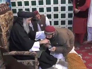 Baba g taking money for each kes on his hand - Watch video!