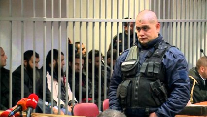 “XHIHADISTET” KERKOJNE KAMERAT NE SALLE, GJYKATA “NUK KA URDHER PER TI PENGUAR” LAJM mpg