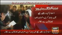 Mother Protests in Imran Khan’s Live Press Conference, See What Happened Next