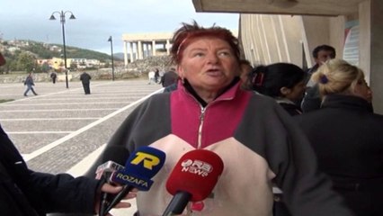 Pas përmbytjeve. Lezhë, pallati trekatësh rrezikon shembjen