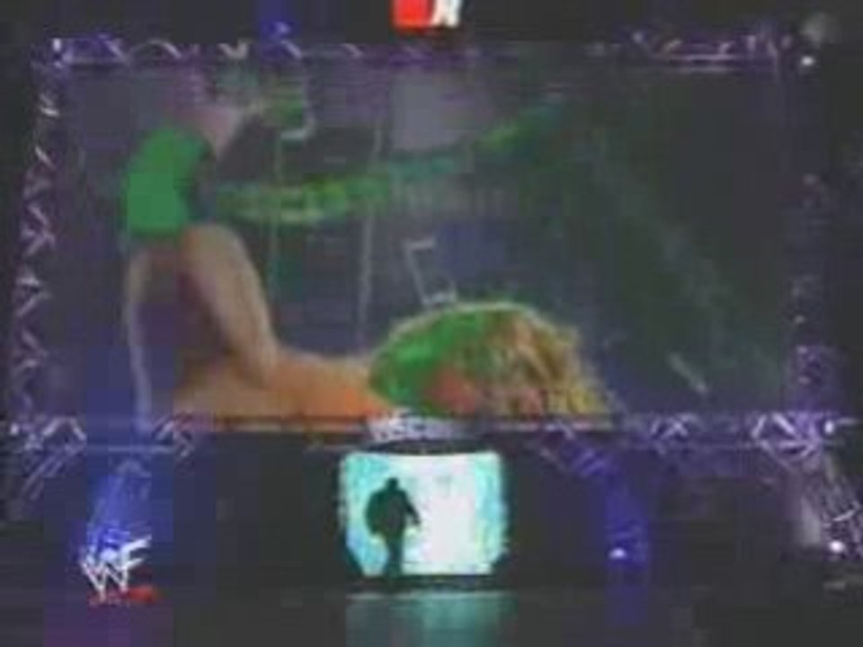 WWE-Triple H Returns to RAW (January 7- 2002)