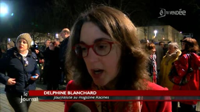 Charlie Hebdo: Hommage sobre aux victimes (La Roche-sur-Yon)