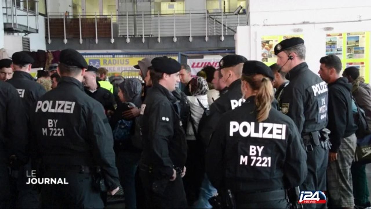 A. Merkel veut accélérer l'expulsion des clandestins