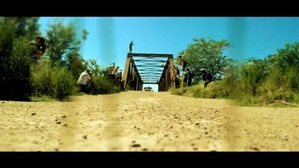 Stage _ Etapa _ Etape 8 - Paulo Gonçalves crashes and gets back up - (Salta _ Belen)