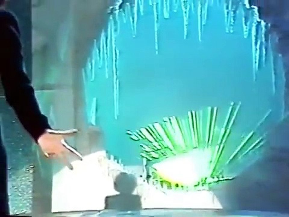 Shirley Bassey - I Am What I Am (Original Arrangement) / SOMETHING (1984 Live)