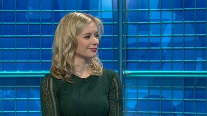 Rachel Riley - Countdown 74x007 2016,01,12 1510c