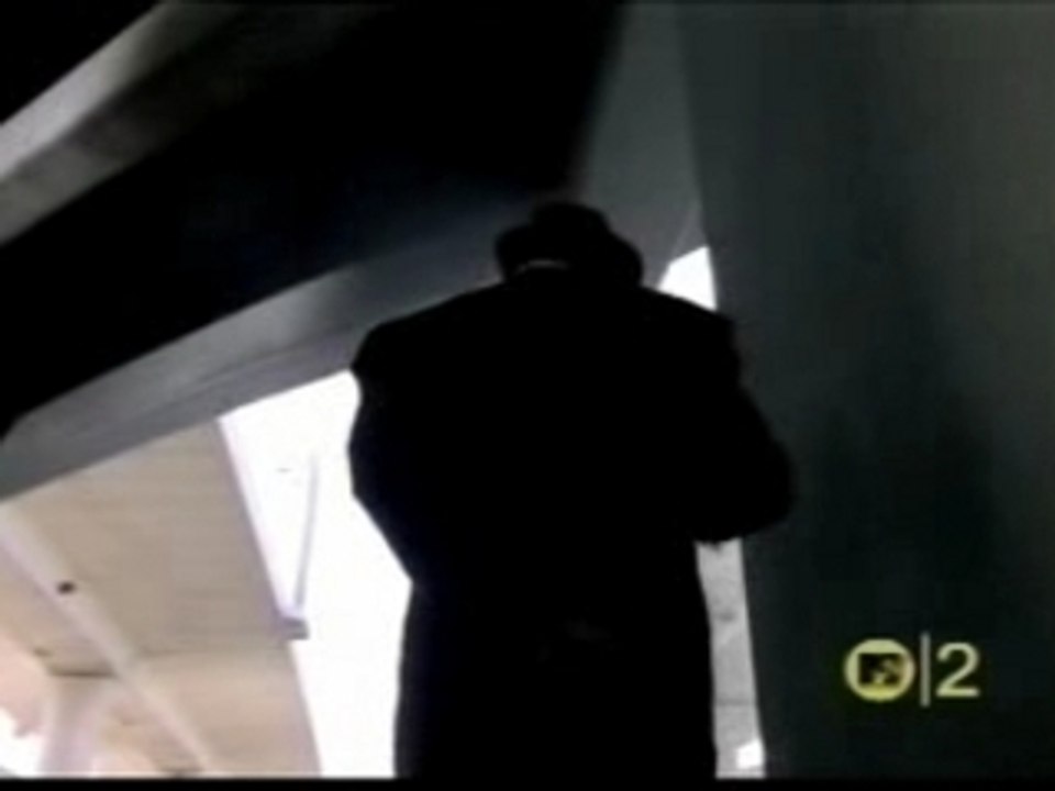 REM - Everybody Hurts