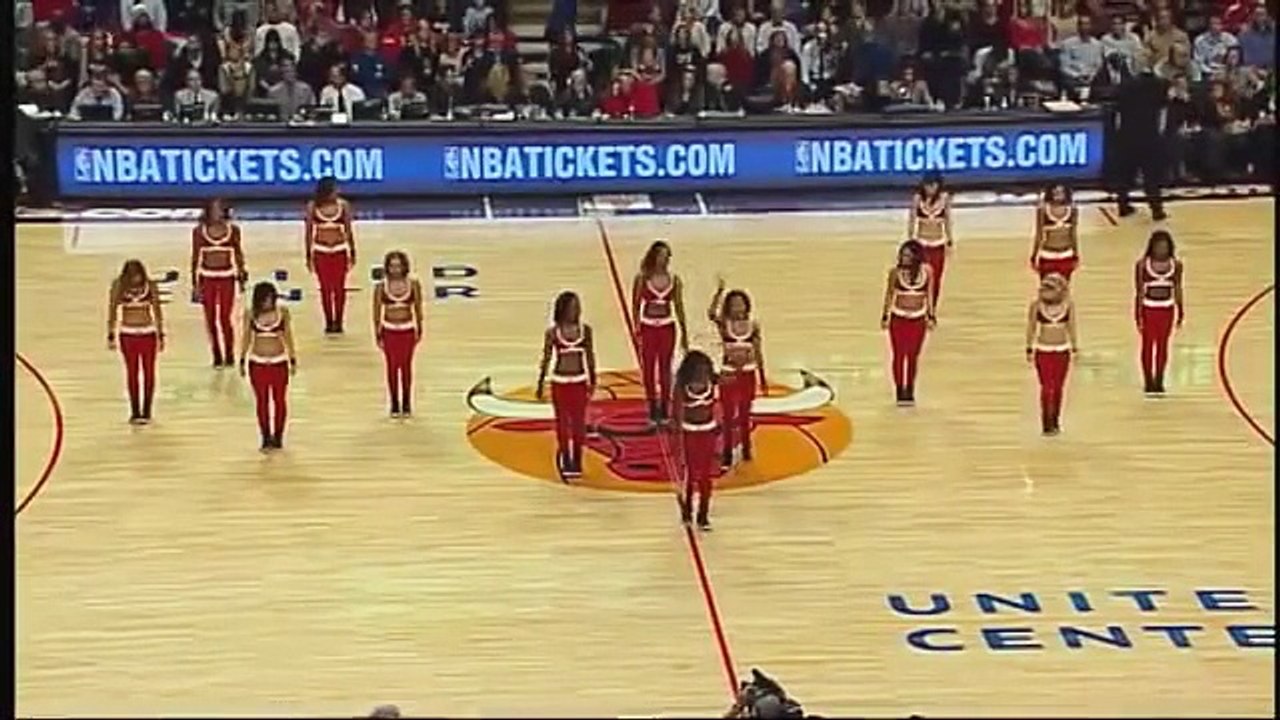 Chicago Bulls Cheerleader Surprised With Marriage Proposal