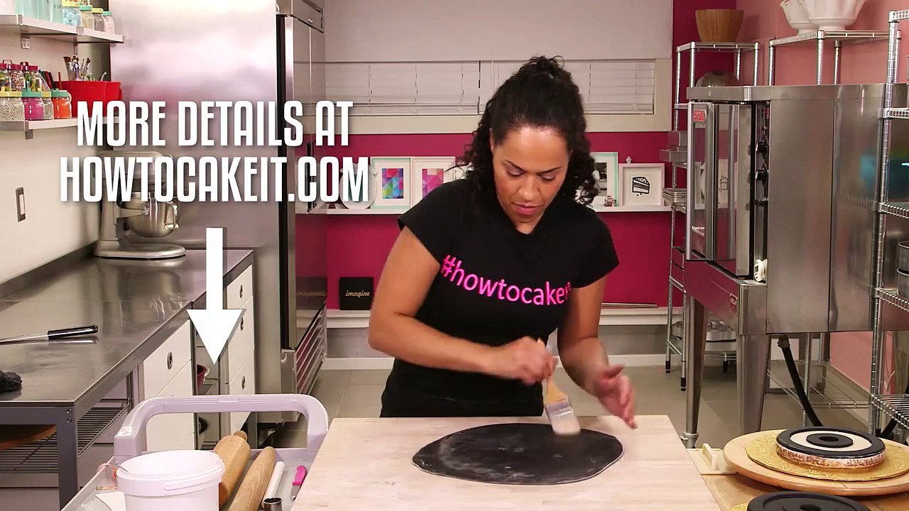How To Make FITNESS EQUIPMENT Out Of CAKE! Vanilla Cake, Buttercream and Fondant!
