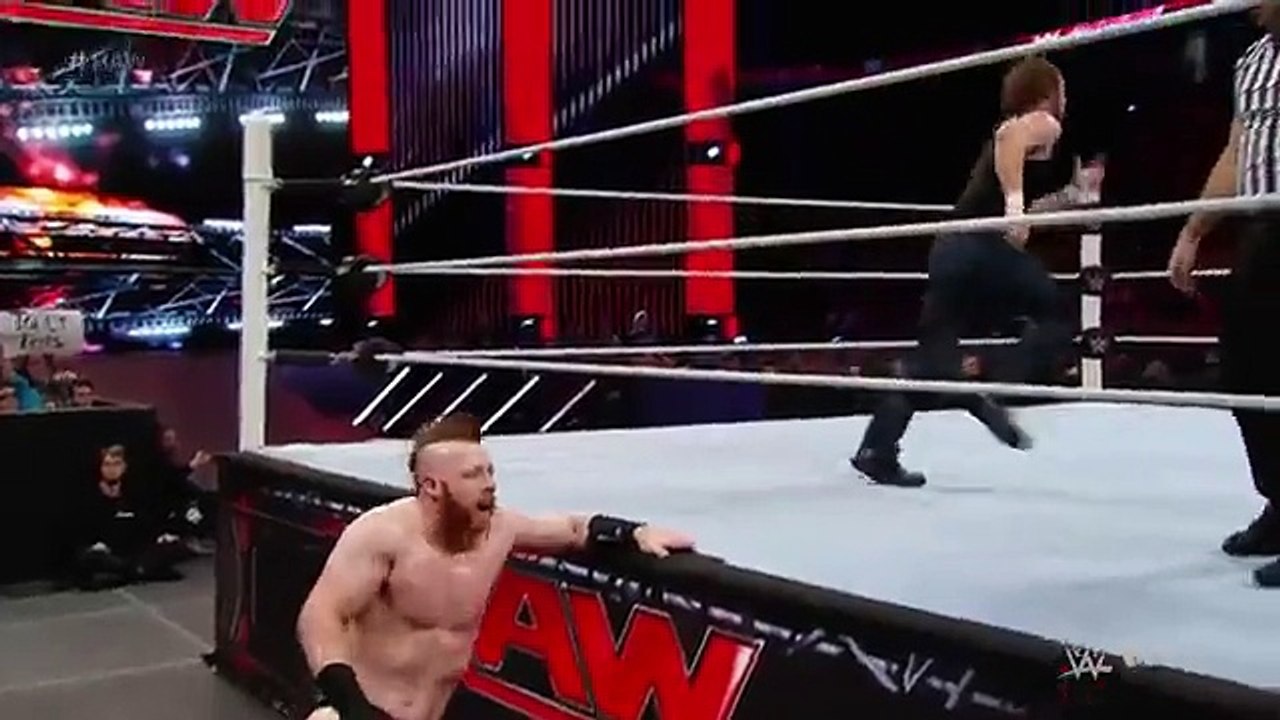 Sheamus vs Dean Ambrose - Raw 1-11-16
