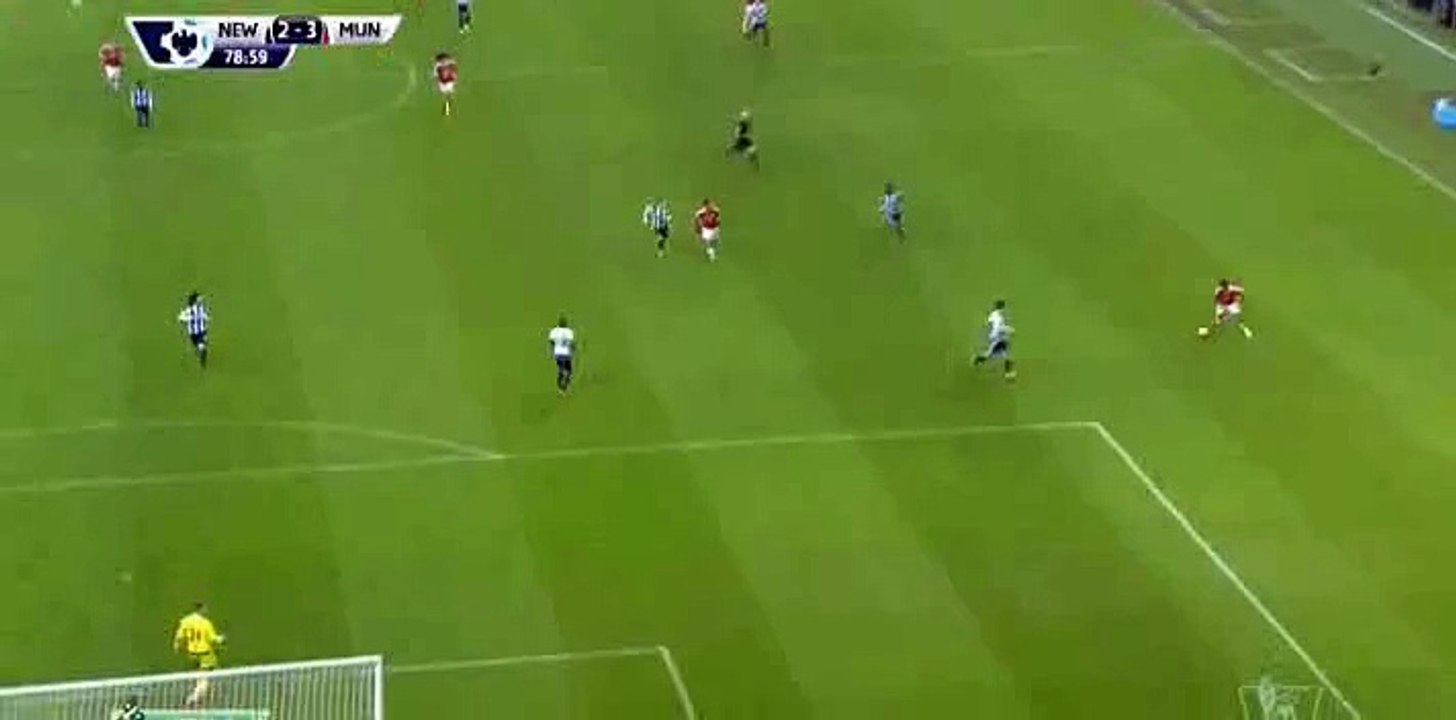Wayne Rooney Goal - Newcastle Utd 2 - 3 Manches...