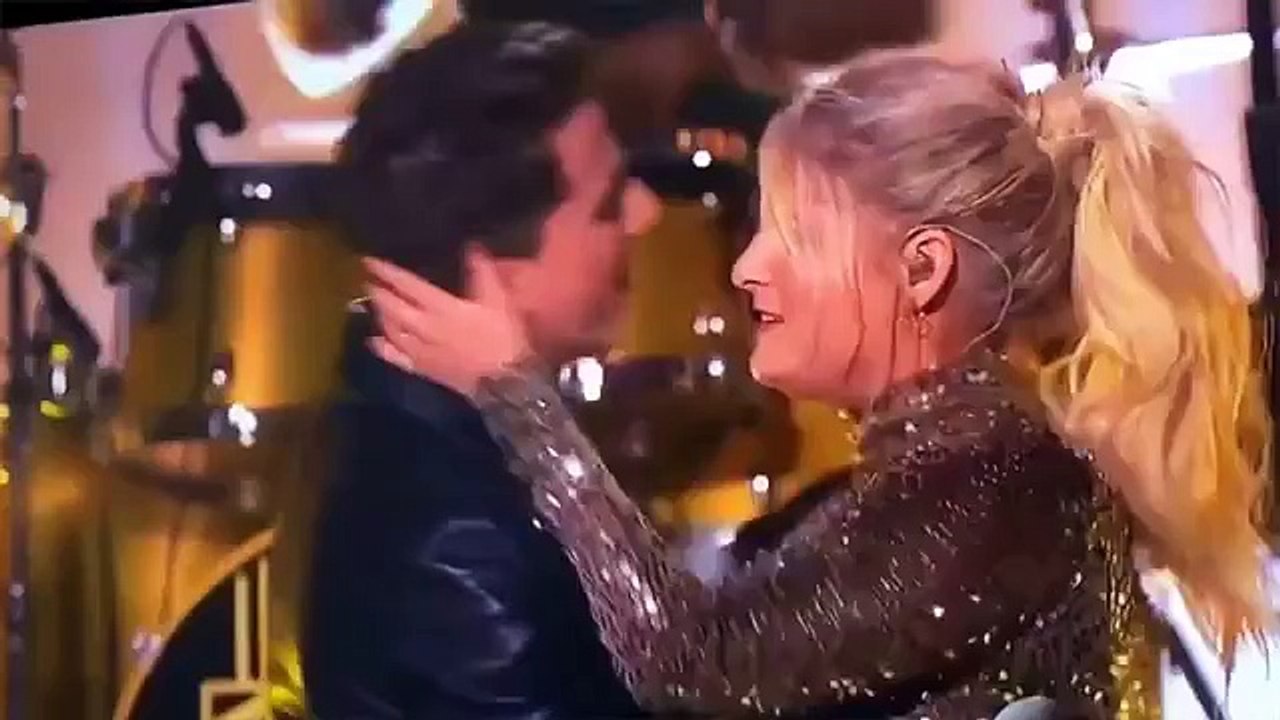 Selena Gomez & Charlie Puth Get Cozy At Golden Globes After Party While Teasing Duet- - YouTube