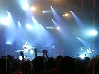 scorpions - still loving you live