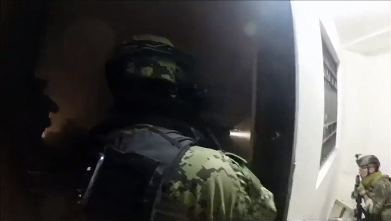 Here's the intense moment Mexican marines stormed 'El Chapo' Guzmán's hideout