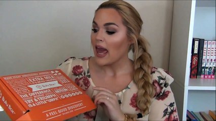 Plus-Size Fashion & Beauty Favorites | August 2016 + HUGE ANNOUNCEMENT