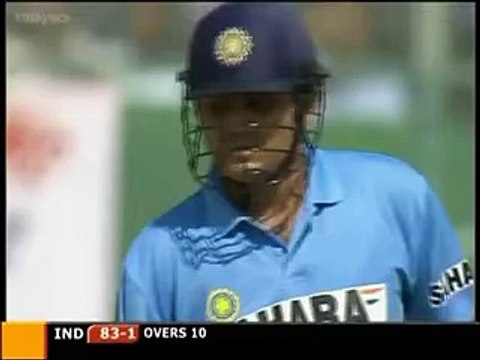 Virender Sehwag 21 Runs in just 2 balls. Sehwag good hitting against Rana Naveed in Pakistan series. Rare cricket video