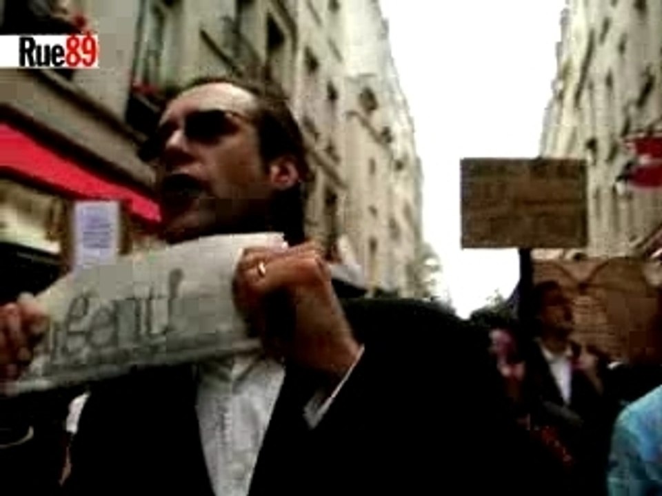 les artistes de droite fêtent leur nouveau roi.