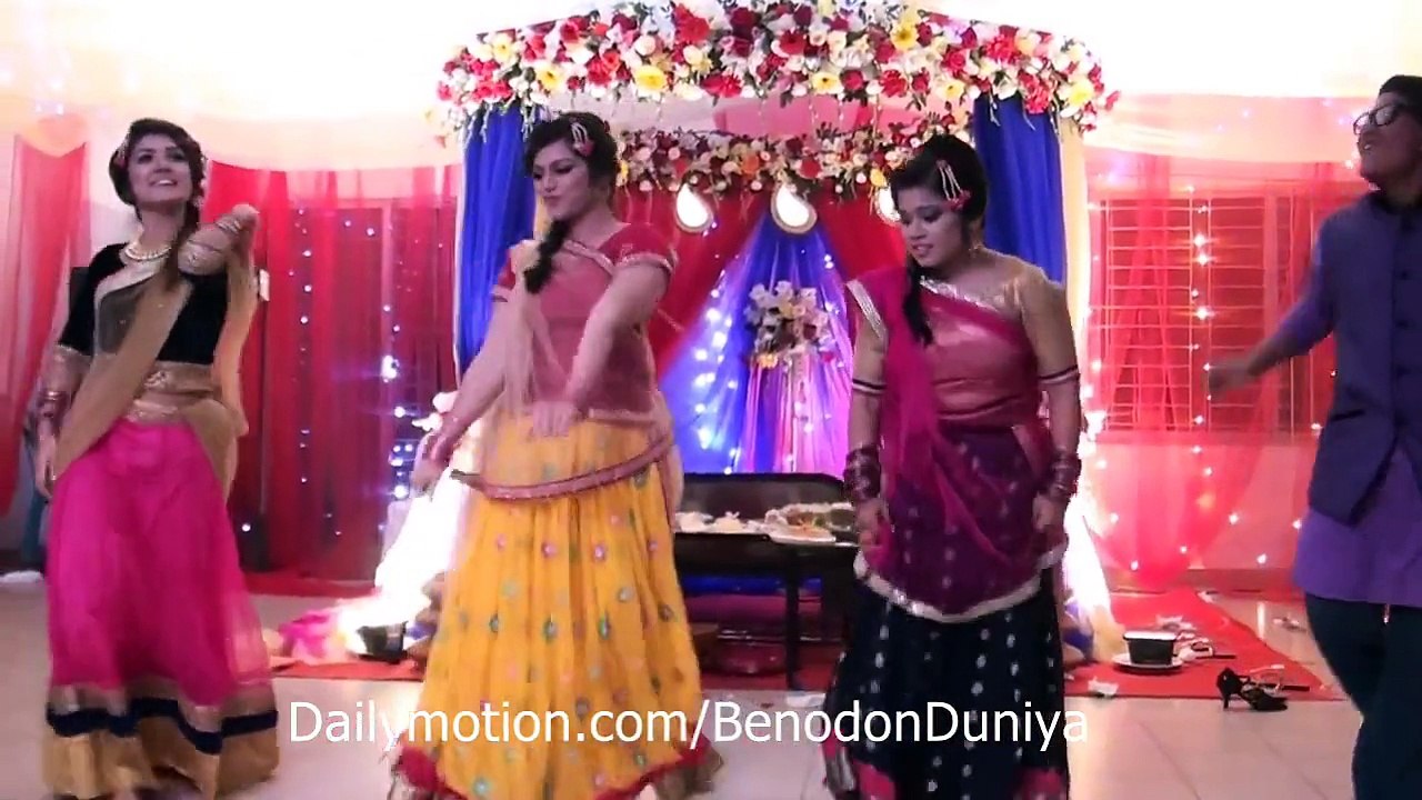 Best Wedding Holud Dance performance by Bangladeshi Girls