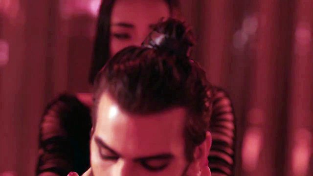 Teaser trong MV Big Girls Don't Cry Tóc Tiên