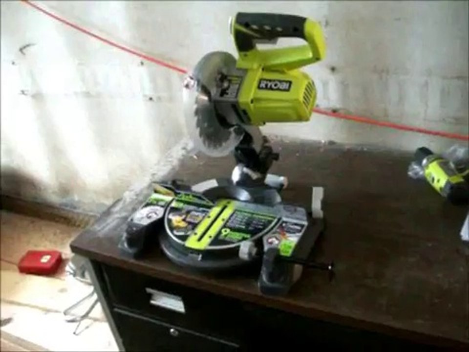 Ryobi one+ 18v cordless compact miter saw with laser “chop saw” model P551