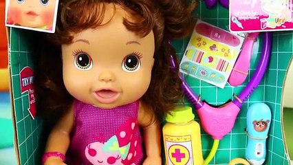 下载视频: Baby Alive Better Now Baby Doll Sick Dolly with Doc Sandra McStuffins by DisneyCarToys